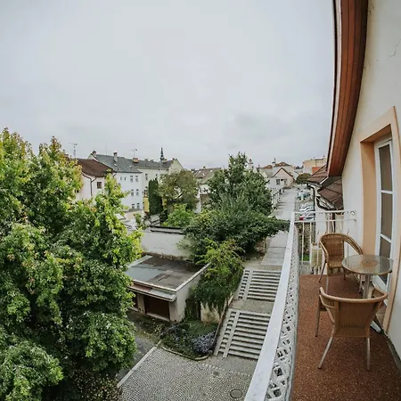 U Zvonu Pensjonat 3*